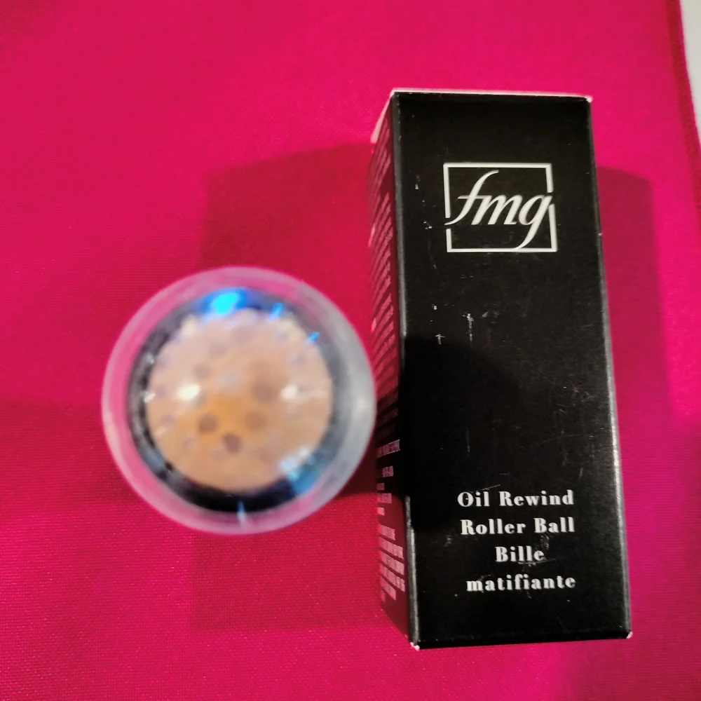 NIB Avon FMG Oil Rewind Roller Ball Cream
